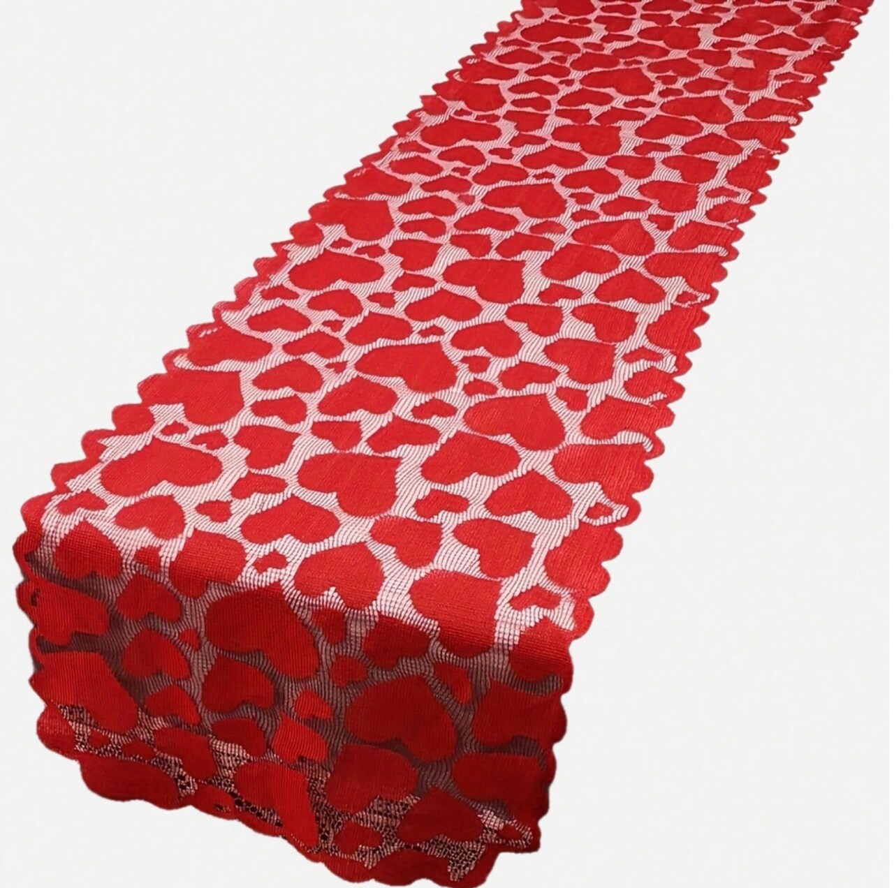 Single-Piece Valentine's Day Heart Table Runner - Red Heart Lace Dining Table Decoration for Family Meals & Romantic Dinners